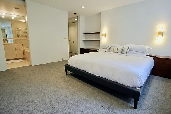 Rented by One New York Realty Inc | media 10