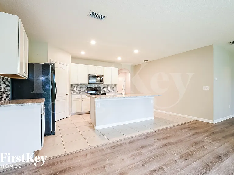 10602 Burlwood Dr — Photo 7