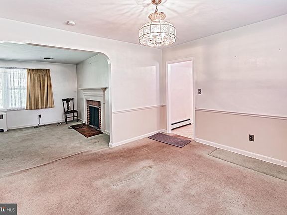 5th image of 1305 Marsh Rd