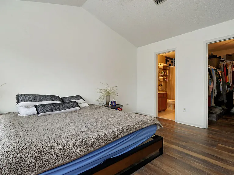 1356 Lake Dr — Photo 21