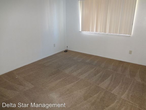 4th image of 901 Carro Dr APT 1