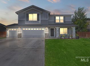 640 SW Nugget St, Mountain Home, ID 83647