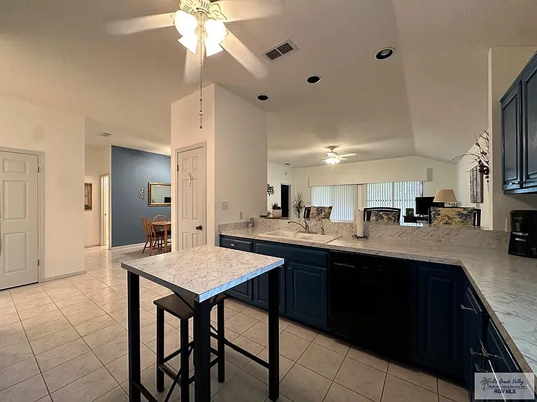 33 Shenandoah River Dr — Photo 6