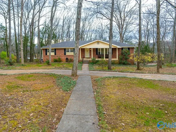 12000 Rockcliff Dr NW, Huntsville, AL 35810