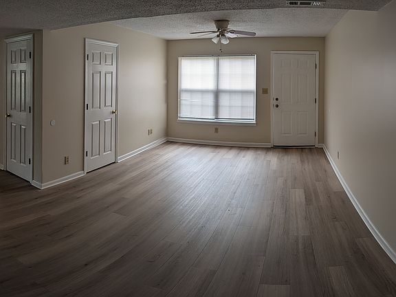 3rd image of 801 Sunset Ave #10