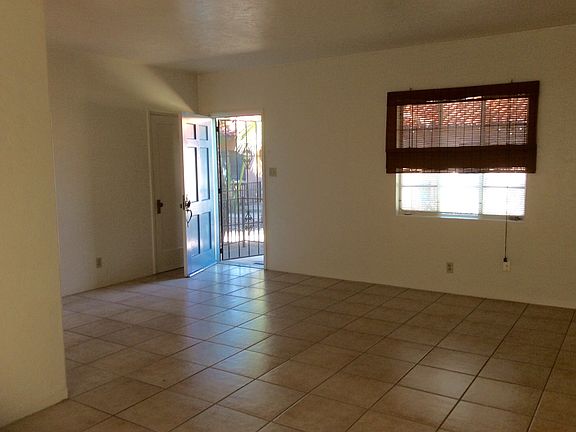 5th image of 429 N Forgeus Ave