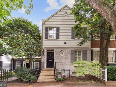 3334 Reservoir Rd NW, Washington, DC, 20007