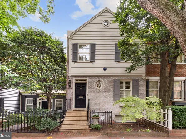 3334 Reservoir Rd NW, Washington, DC 20007