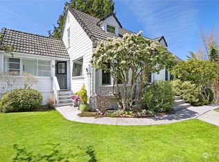 1055 Daley St, Edmonds, WA 98020