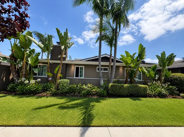 17102 Emerald Ln, Huntington Beach, CA