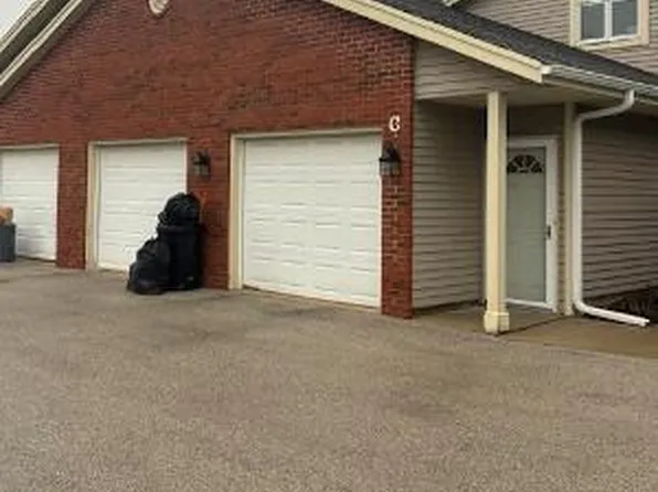 668 Westfield WAY #D, Pewaukee, WI 53072