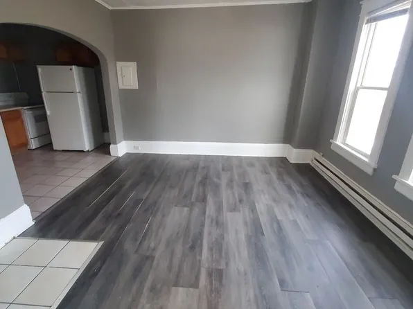 2002 57th St. (8 Unit), 2002 57th St APT 3, Kenosha, WI 53140