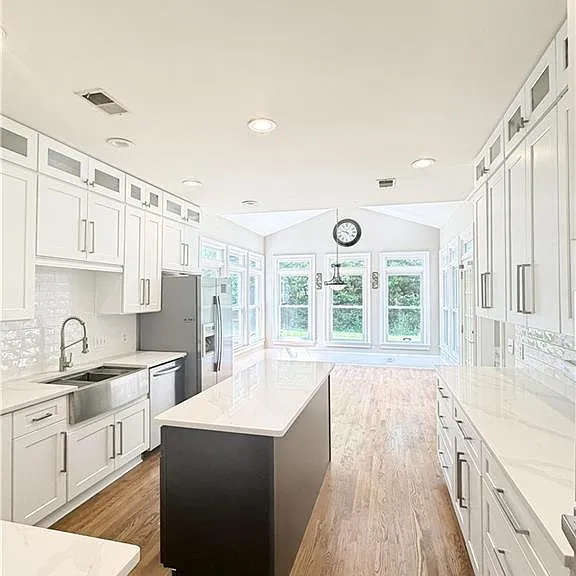 530 Rippling Water Ln — Photo 18