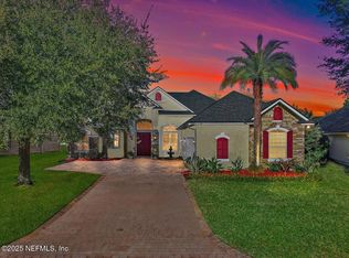 809 Songbird Dr, Orange Park, FL 32065