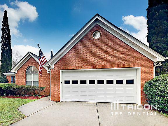 2nd image of 3140 Avalon Walk Dr