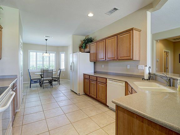4th image of 20320 N Cactus Garden Trl
