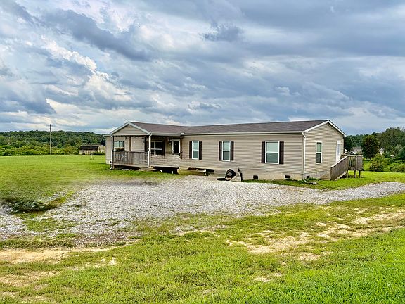 3rd image of 935 Stoney Fork Rd