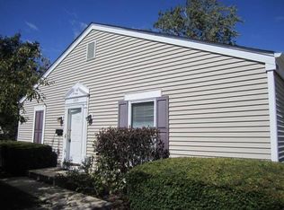 1839 Grantham Pl, Hoffman Estates, IL 60169
