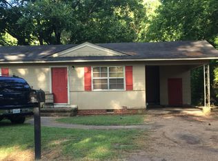 198 Meadowbrook Cir, West Point, MS 39773