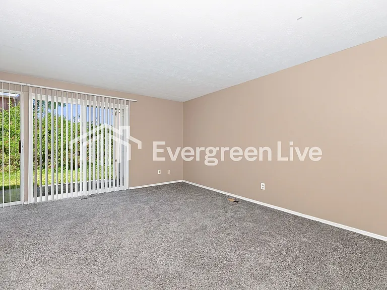 7797 Mount Hood Dr — Photo 5