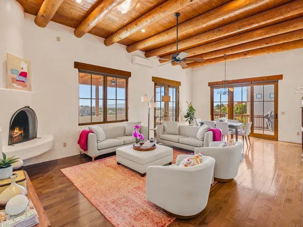 69 Avenida Frijoles, Santa Fe, NM 87507