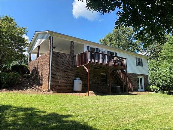4th image of 3190 Mount Carmel Ct