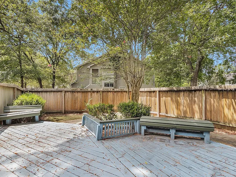 31 N Walden Elms Cir — Photo 24