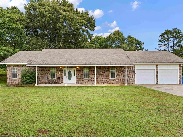241 Lakewood Dr, Clarksville, AR 72830