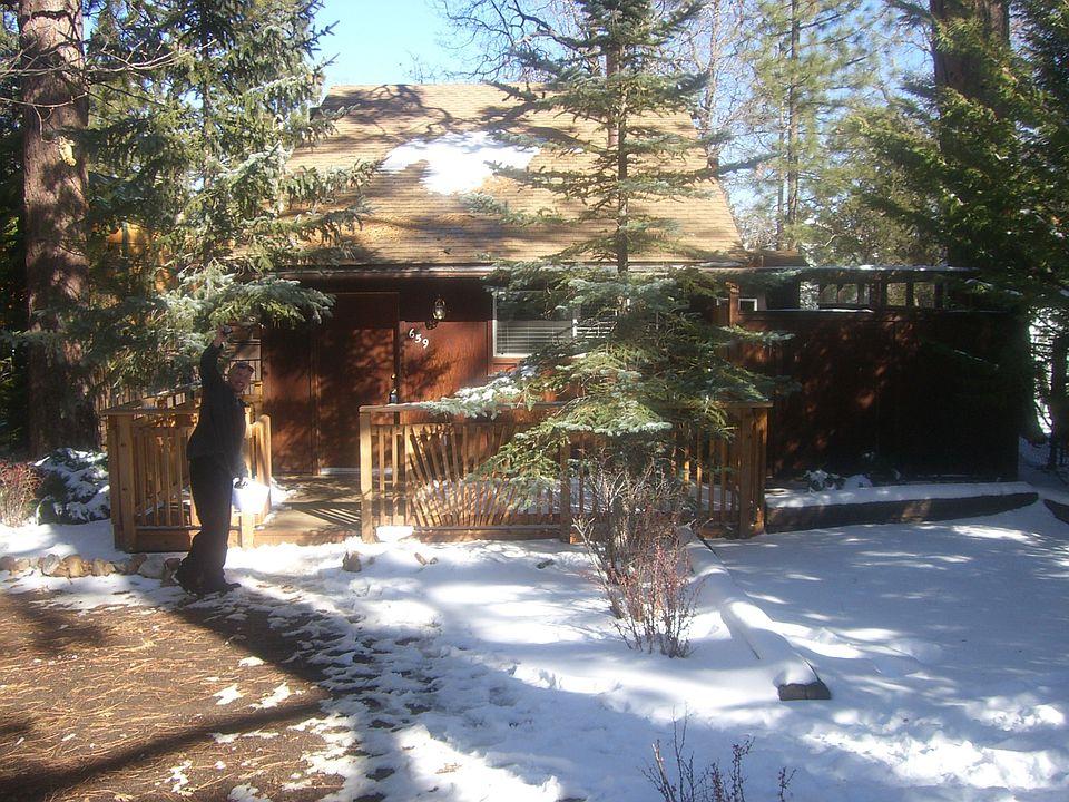 1st image of 659 Leonard Ln