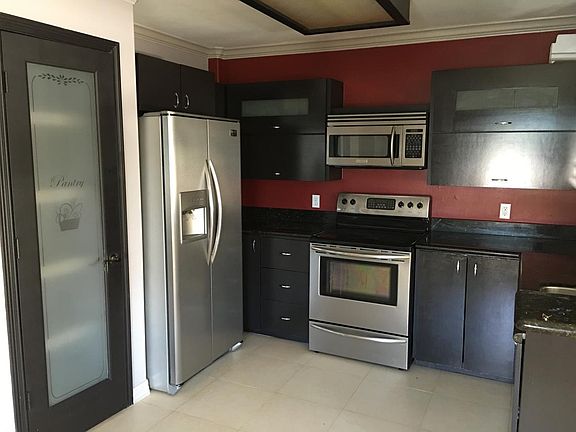 5th image of 1325 E Daffodil Ave #B