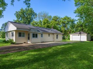 308 3rd St, Wheeling, IL 60090