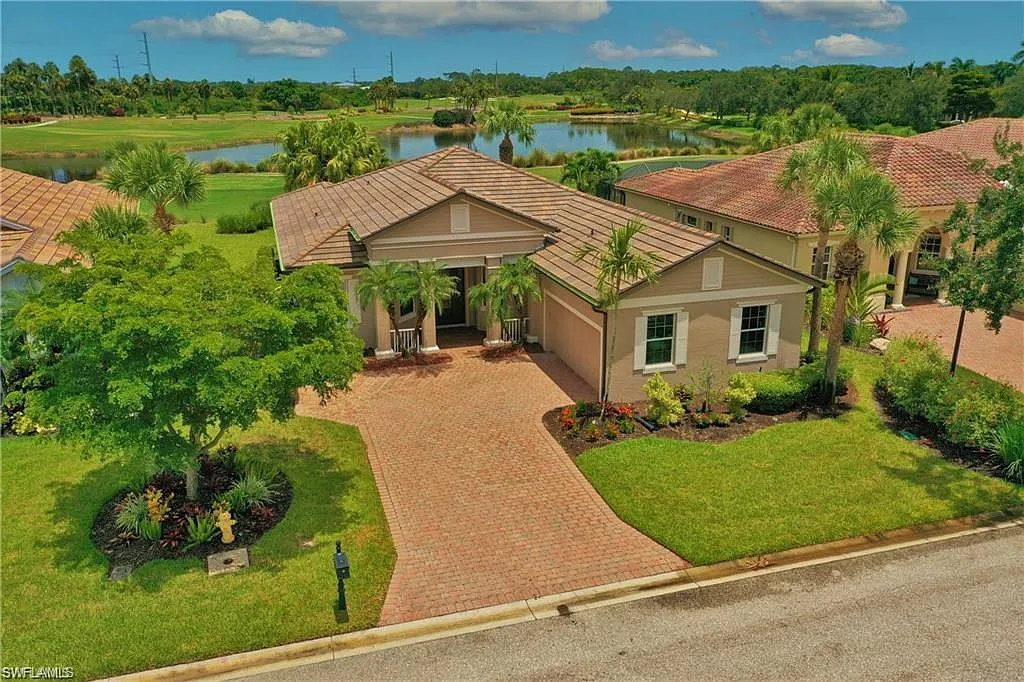 3 bed, 3.0 bath, 1842 sqft, $7,000 — Photo 2