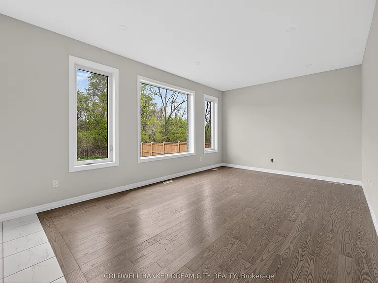 98 Livingston Dr — Photo 20