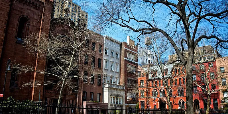 Rented by Douglas Elliman | media 21