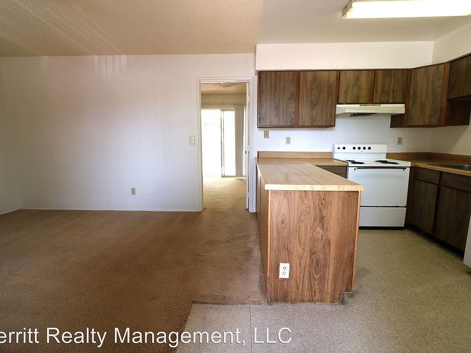 1st image of 3705 E Blacklidge Dr