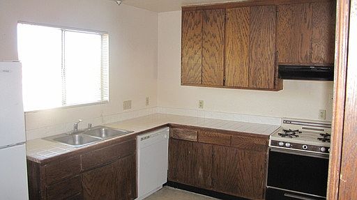 4th image of 6688 National Park Dr APT C