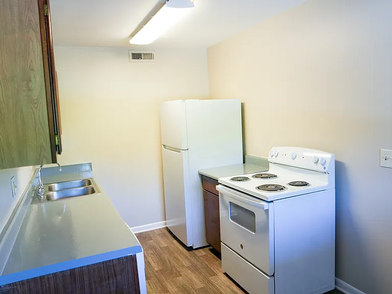 East Lake Apartments — Photo 15