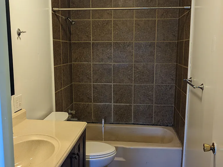 1610 Mudpike Rd #HOUSE — Photo 4
