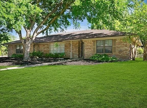 3rd image of 2901 Natalie Dr