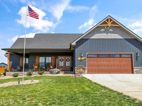 853 Pinebrooke Dr, Maryville, TN 37801