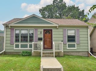 1831 E Hillcrest Ave, Milwaukee, WI 53207