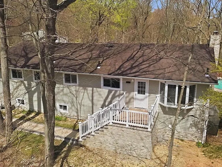 263 Oyster Bay Rd — Photo 34