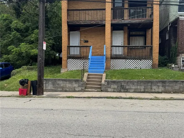 1735 Laketon Rd, Pittsburgh, PA 15221