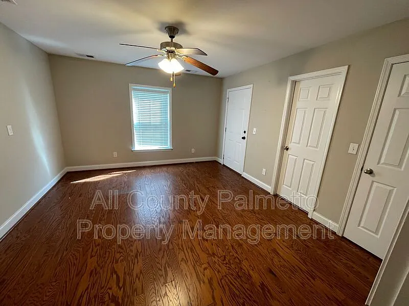 4 bed, 4.0 bath, 1993 sqft, $3,250 — Photo 4