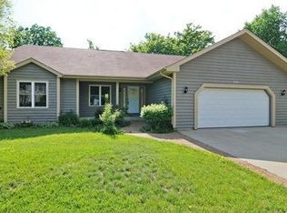 292 West Trl, Grayslake, IL