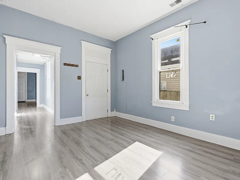 3420 W Jefferson St — Photo 26