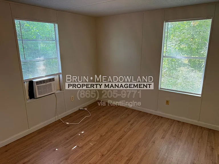 424 Patterson Rd — Photo 8