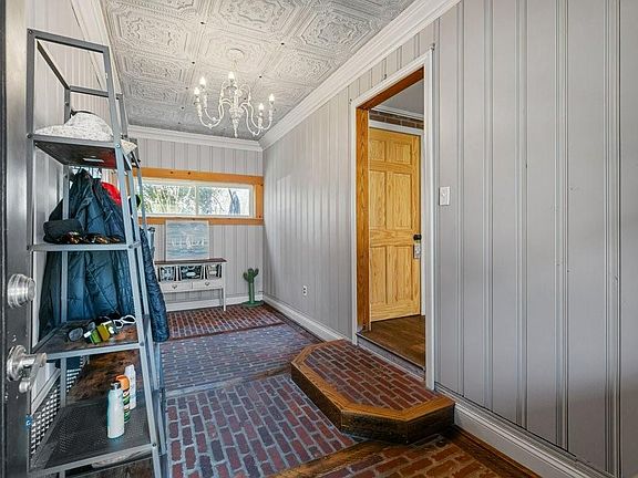 2nd image of 197 Hayden Ave