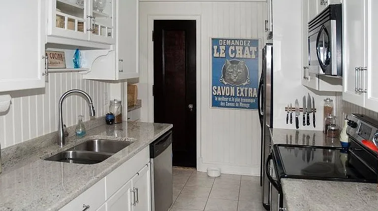 Bryant Apartments — Photo 46