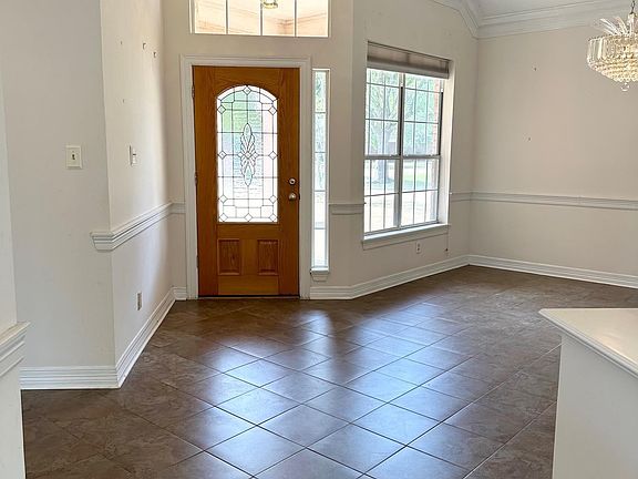 5th image of 1306 Mary Lee Ln